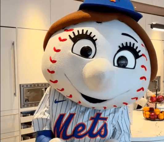 Mrs. Met Makes Mascot History