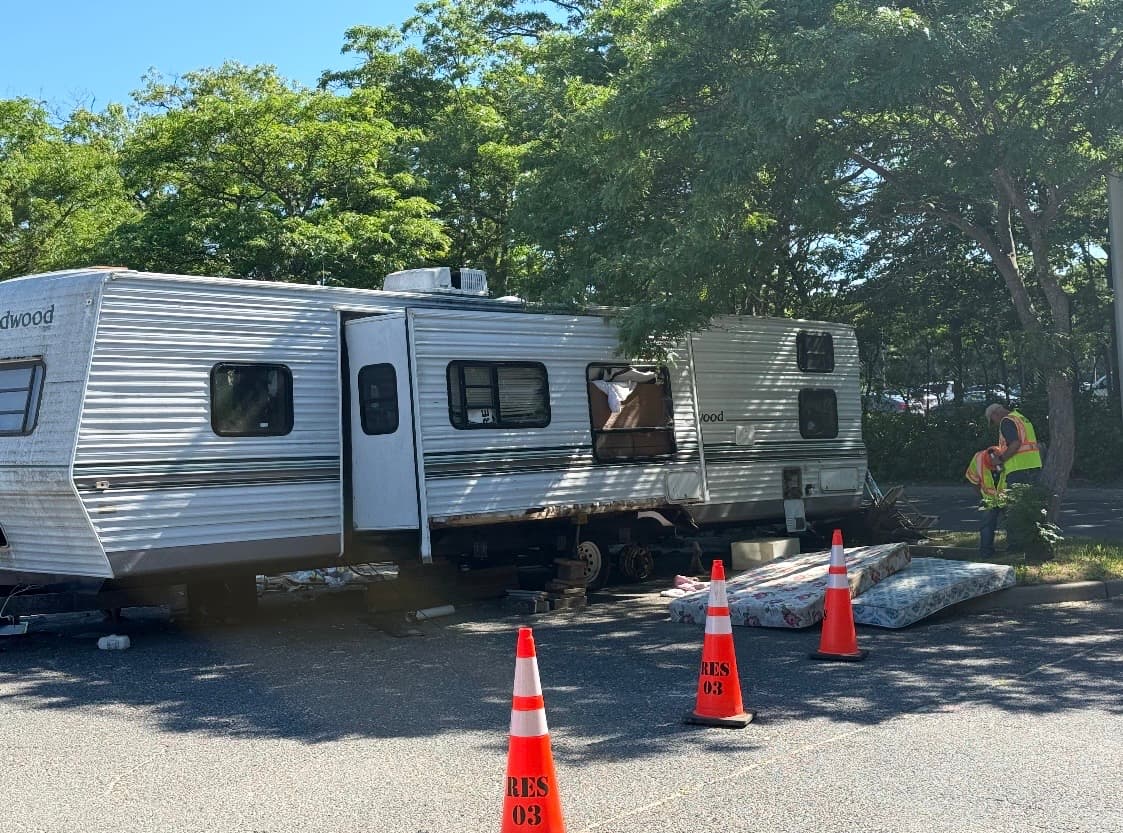 Eyesore Finally Removed From LIE Park & Ride
