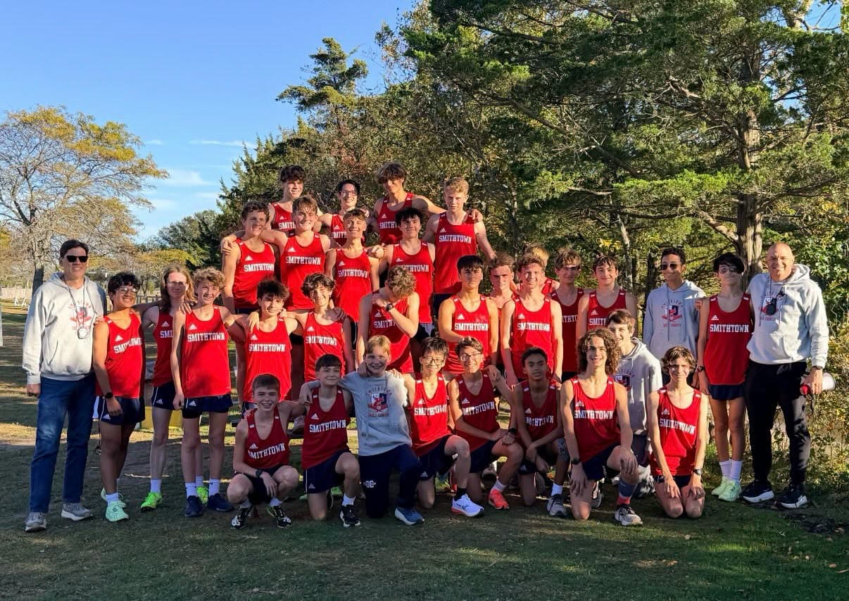 Smithtown Cross Country Extends Championship Streak to 10 Straight